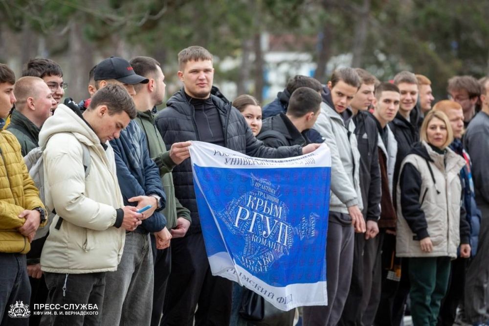 Сила духа!. На базе Агротехнологической академии КФУ им. В. И. Вернадского прошла военно-патриотическая эстафета «Сила духа». Она объединила 180 студентов из различных вузов Сила духа!. На базе Агротехнологической академии КФУ им. В. И. Вернадского прошла военно-патриотическая эстафета «Сила духа». Она объединила 180 студентов из различных вузов