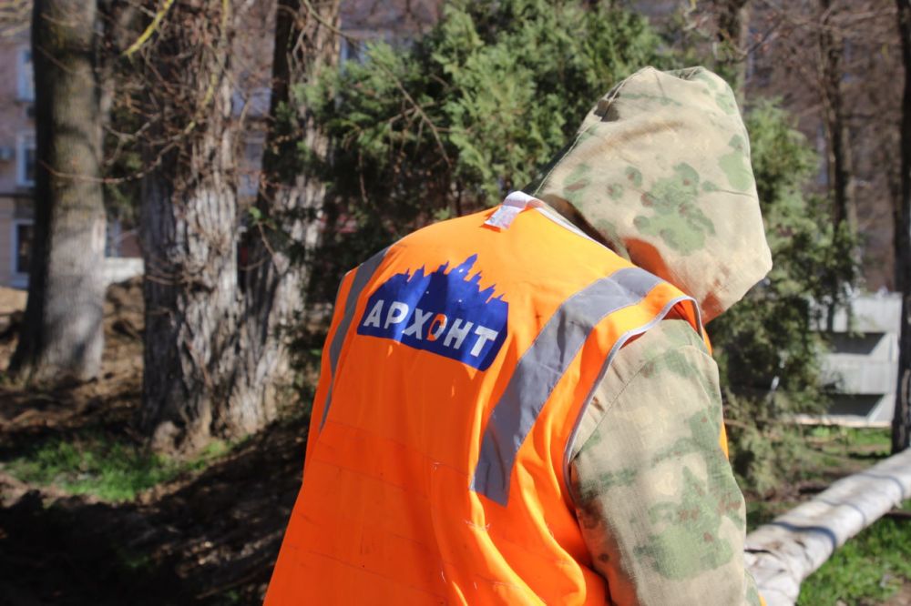 #жкх. Во дворах на ул. Нестерова и ул. Орджоникидзе асфальтируют внутриквартальные проезды. Эти работы проводятся в рамках благоустройства придомовых территорий. На ул. Орджоникидзе, 52 уже уложен первый слой асфальта, на... #жкх. Во дворах на ул. Нестерова и ул. Орджоникидзе асфальтируют внутриквартальные проезды. Эти работы проводятся в рамках благоустройства придомовых территорий. На ул. Орджоникидзе, 52 уже уложен первый слой асфальта, на...