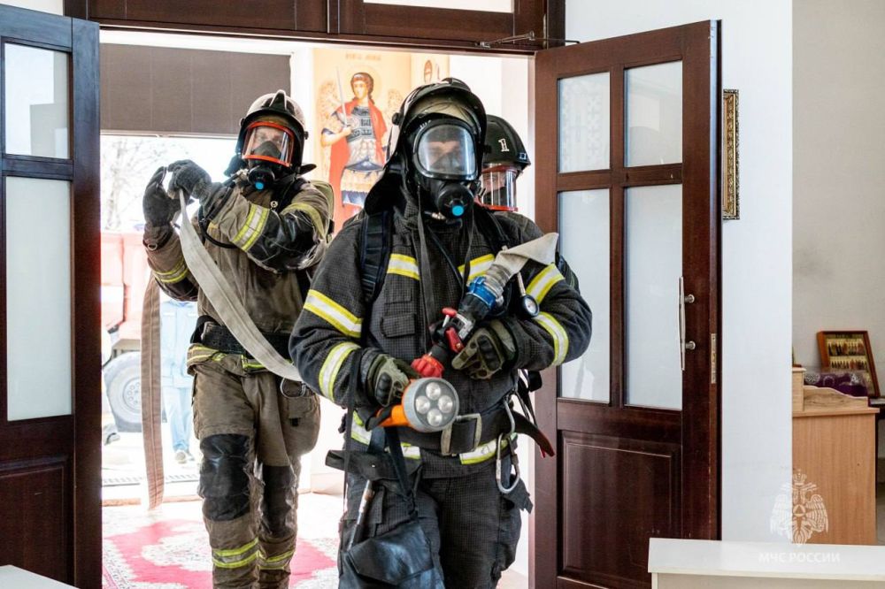 Пожар случился в храме святого великомученика Феодора Тирона в Севастополе Пожар случился в храме святого великомученика Феодора Тирона в Севастополе