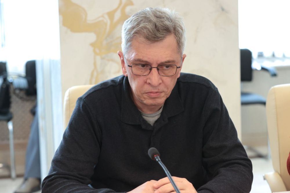 Владимир Константинов: В Государственном Совете провели круглый стол на тему: «Крымский парламентаризм: прошлое, настоящее, будущее» Владимир Константинов: В Государственном Совете провели круглый стол на тему: «Крымский парламентаризм: прошлое, настоящее, будущее»