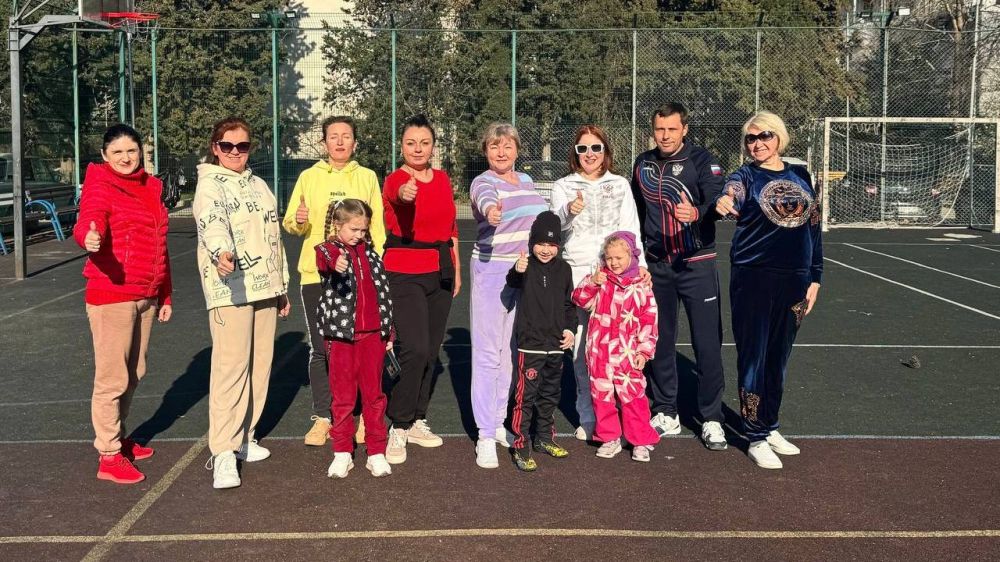 Здоровье в порядке – спасибо зарядке! Здоровье в порядке – спасибо зарядке!