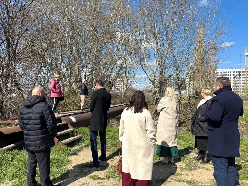 Анастасия Гридчина: В рамках работы на одномандатном округе №6, включающем Железнодорожный район г. Симферополя и Мирновское сельское поселение Симферопольского района, вместе Сергей Белик и главой Мирновского сельского... Анастасия Гридчина: В рамках работы на одномандатном округе №6, включающем Железнодорожный район г. Симферополя и Мирновское сельское поселение Симферопольского района, вместе Сергей Белик и главой Мирновского сельского...