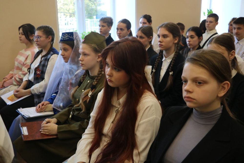 На базе учебного центра ГБОУ ДО РК «Центр детско-юношеского туризма и краеведения» прошел очный тур Республиканской патриотической краеведческой конференции учащихся «Крым – наш общий дом», посвященной 80-летию Великой... На базе учебного центра ГБОУ ДО РК «Центр детско-юношеского туризма и краеведения» прошел очный тур Республиканской патриотической краеведческой конференции учащихся «Крым – наш общий дом», посвященной 80-летию Великой...