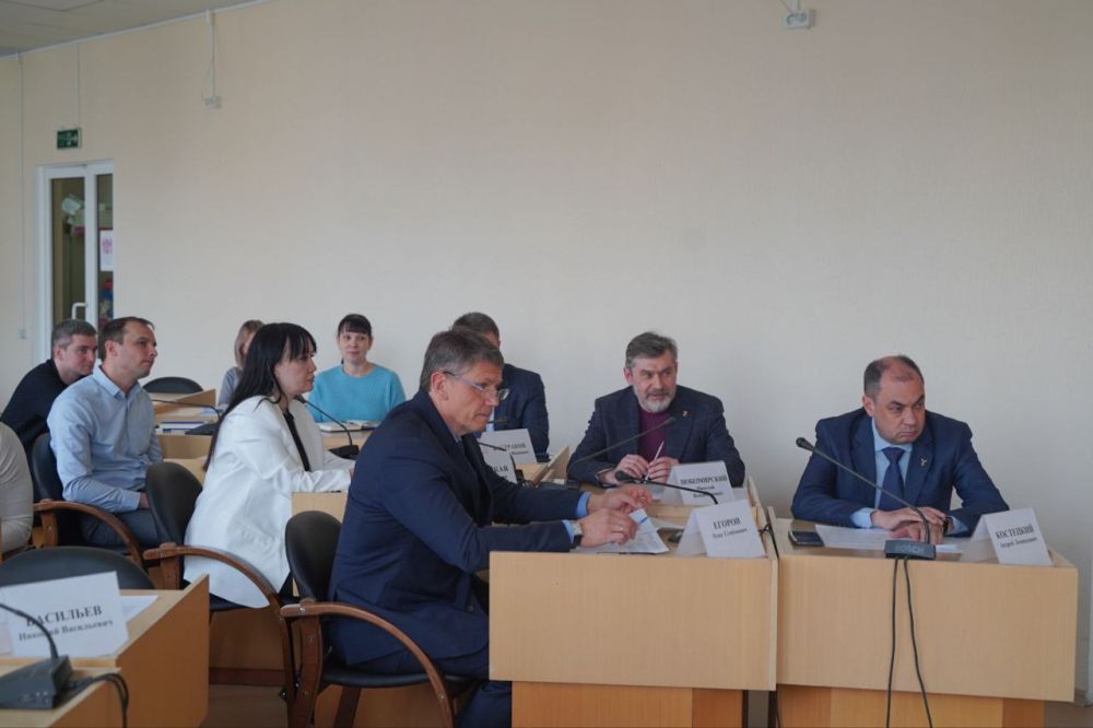 Олег Егоров стал председателем Общественного совета при Минпромторге Крыма Олег Егоров стал председателем Общественного совета при Минпромторге Крыма