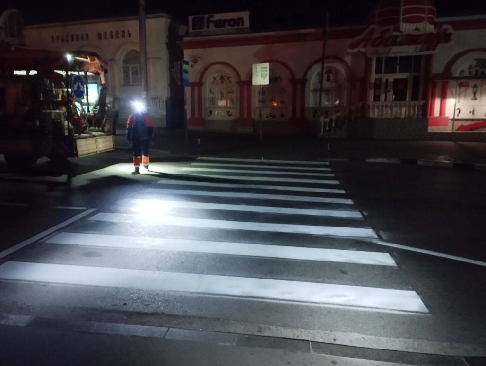 В Севастополе обновят 550 км дорожной разметки В Севастополе обновят 550 км дорожной разметки