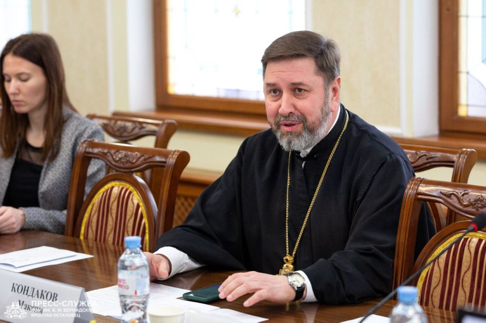 В Симферополе состоялся конгресс «Христианство, Византия, греки: этногенез Крыма в контексте Тавриды» В Симферополе состоялся конгресс «Христианство, Византия, греки: этногенез Крыма в контексте Тавриды»