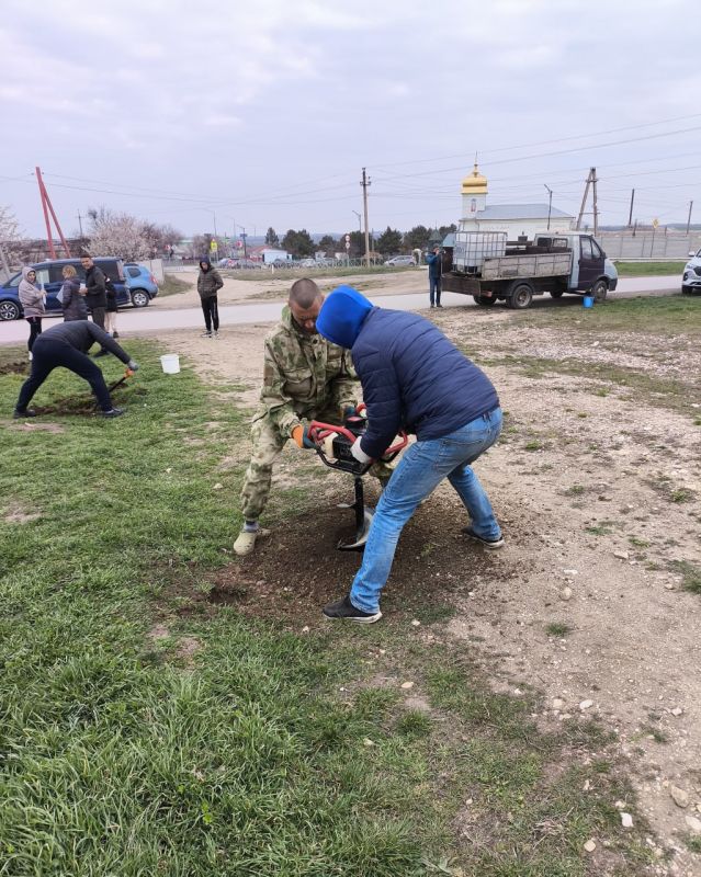 Урожайновское сельское поселение встретило весну не только с обновлённой природой, но и с новым символом памяти и уважения к истории Урожайновское сельское поселение встретило весну не только с обновлённой природой, но и с новым символом памяти и уважения к истории