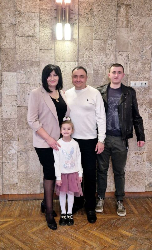Евпаторийский городской отдел ЗАГС чествовал юбиляров семейной жизни - «фарфоровой свадьбы» Евпаторийский городской отдел ЗАГС чествовал юбиляров семейной жизни - «фарфоровой свадьбы»