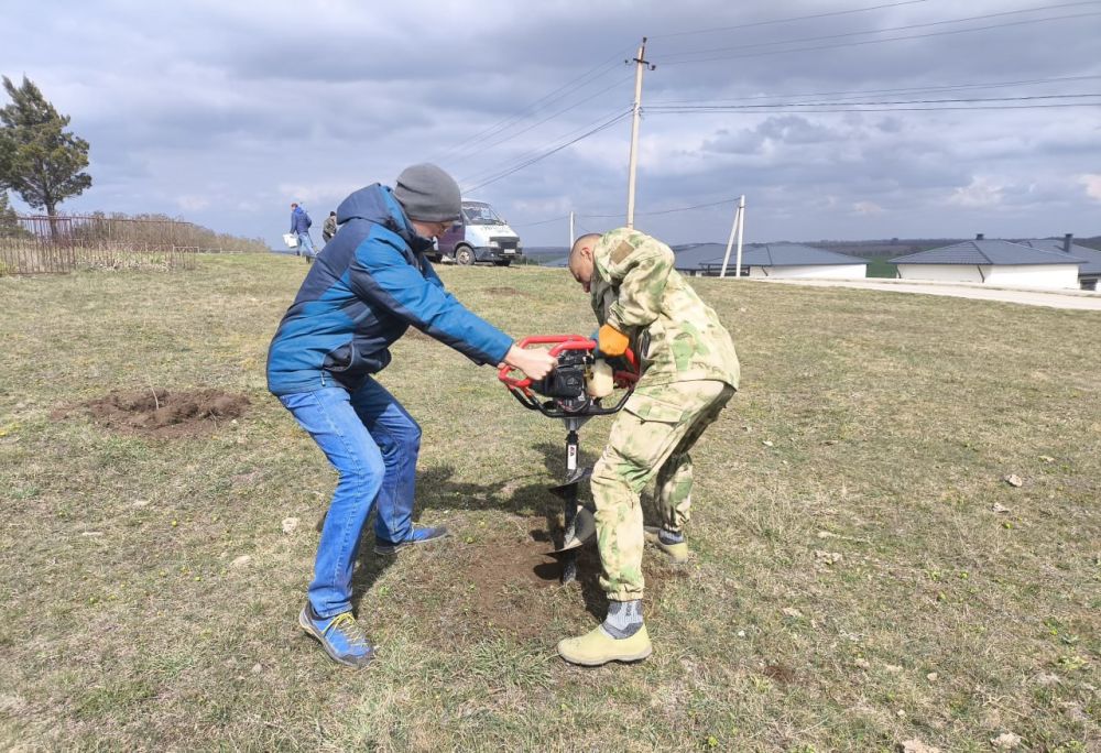 Урожайновское сельское поселение встретило весну не только с обновлённой природой, но и с новым символом памяти и уважения к истории Урожайновское сельское поселение встретило весну не только с обновлённой природой, но и с новым символом памяти и уважения к истории