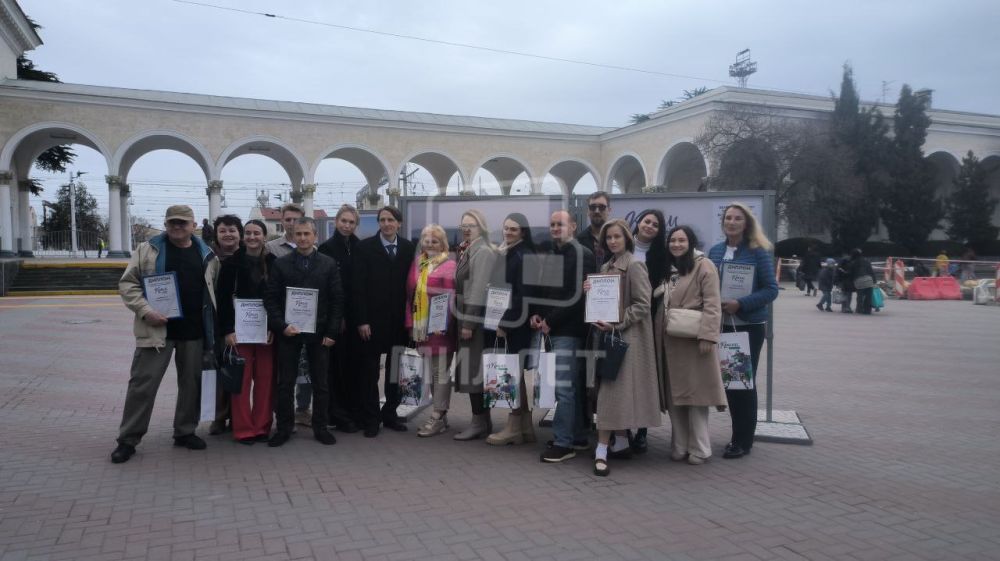 В Симферополе открылась фотовыставка «Крым в моем сердце» В Симферополе открылась фотовыставка «Крым в моем сердце»