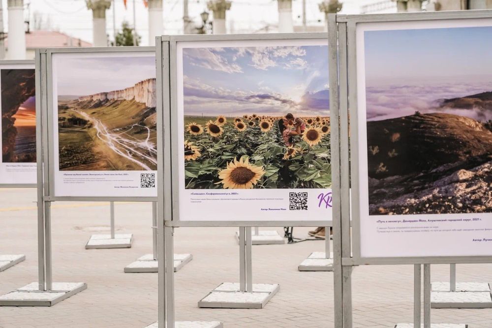 Жители и гости Крыма могут посетить выставку фоторабот, приуроченную к 11-летию воссоединения Крыма с Россией Жители и гости Крыма могут посетить выставку фоторабот, приуроченную к 11-летию воссоединения Крыма с Россией