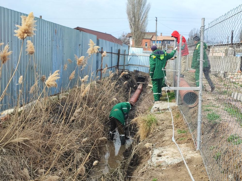 #жкх. В районе улицы Шевякова сотрудники Службы городского хозяйства завершают важный этап работы по борьбе с подтоплениями низменного участка частного сектора #жкх. В районе улицы Шевякова сотрудники Службы городского хозяйства завершают важный этап работы по борьбе с подтоплениями низменного участка частного сектора