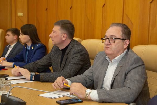 Принял участие в заседании Комитета ГС РК по межнациональным отношениям под председательством Эдипа Гафарова Принял участие в заседании Комитета ГС РК по межнациональным отношениям под председательством Эдипа Гафарова