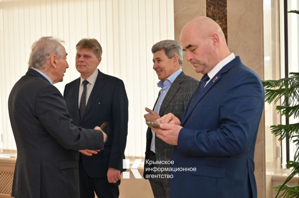В кулуарах Госсовета РК В кулуарах Госсовета РК
