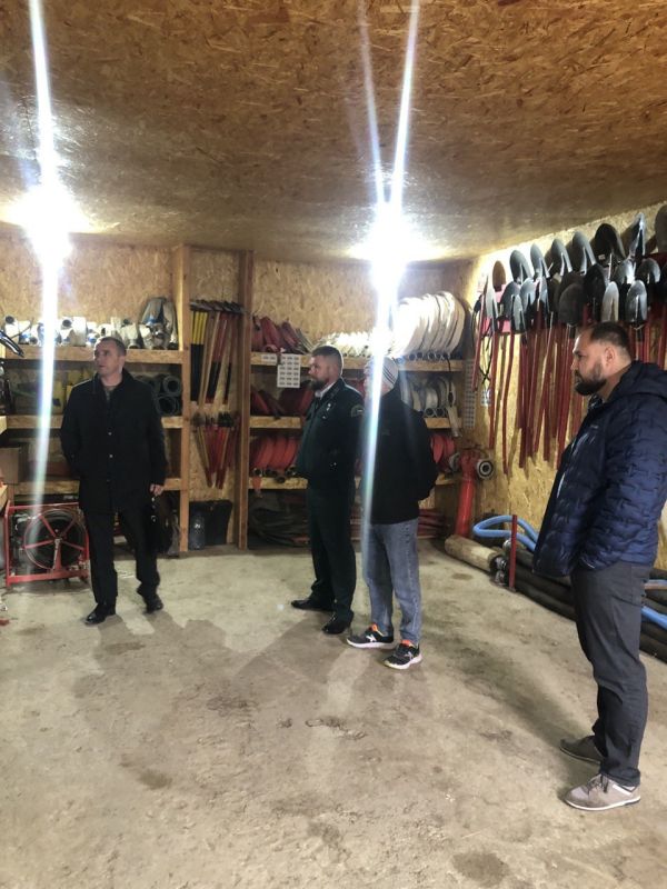 Сотрудники Департамента лесного хозяйства по Южному федеральному округу проверили подготовку лесопожарных станций Крыма к пожароопасному сезону 2025 года Сотрудники Департамента лесного хозяйства по Южному федеральному округу проверили подготовку лесопожарных станций Крыма к пожароопасному сезону 2025 года