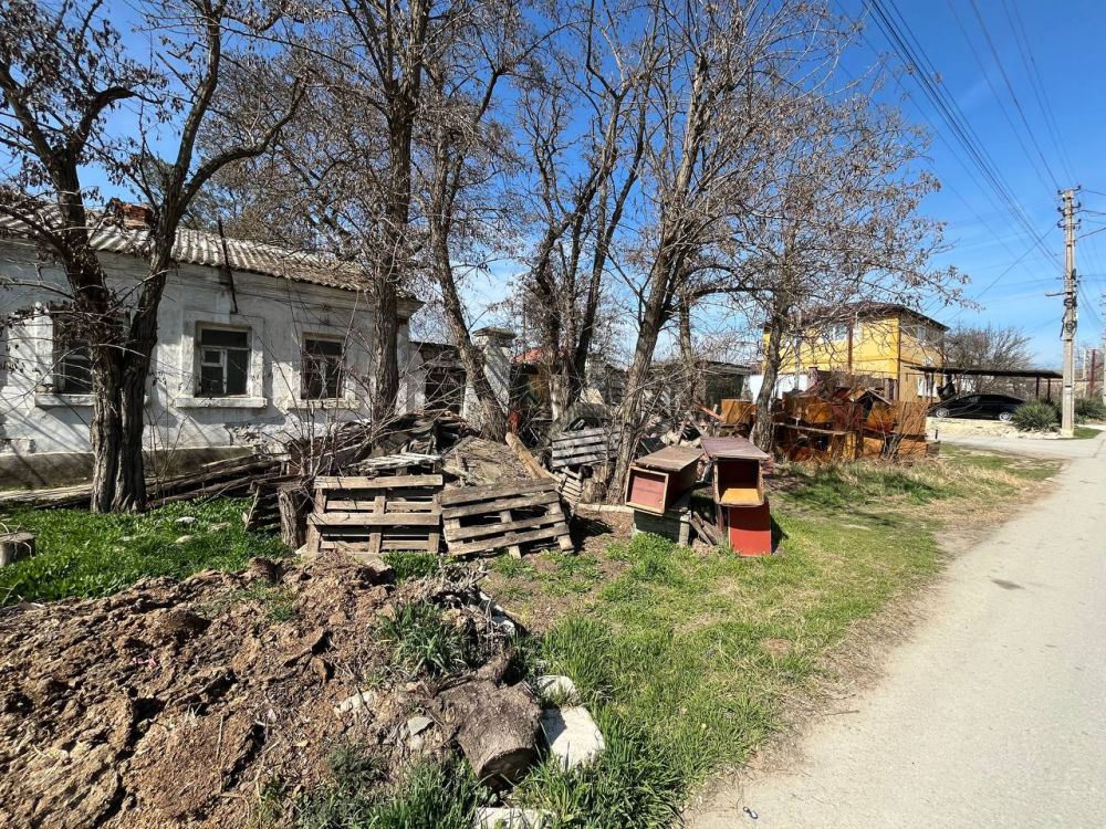 В Керчи продолжаются рейды по частному сектору В Керчи продолжаются рейды по частному сектору