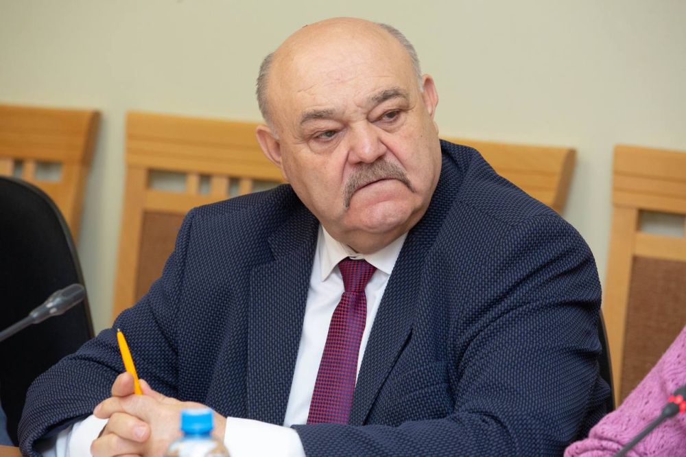 На заседании Комитета Государственного Совета Республики Крым по образованию и науке под председательством Елены Крестьяниновой депутаты обсудили актуальные вопросы научно-технологического развития региона На заседании Комитета Государственного Совета Республики Крым по образованию и науке под председательством Елены Крестьяниновой депутаты обсудили актуальные вопросы научно-технологического развития региона
