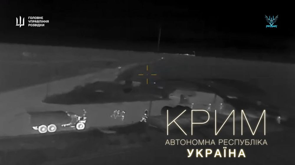 Противник продолжает публиковать кадры применения FPV-дронов самолетного типа с терминалами Starlink в Крыму Противник продолжает публиковать кадры применения FPV-дронов самолетного типа с терминалами Starlink в Крыму