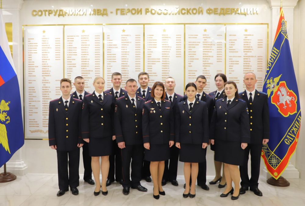 Сотрудники УМВД России по г. Севастополю принесли Присягу на верность Российской Федерации