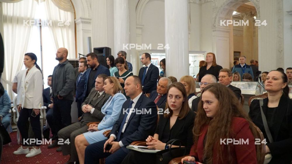 В Ливадийском дворце проходит Международный научно-дипломатический конгресс В Ливадийском дворце проходит Международный научно-дипломатический конгресс