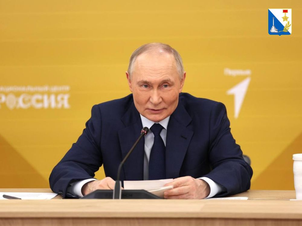 Губернатор Севастополя Михаил Развожаев принял участие в заседании Наблюдательного совета Общероссийского общественно-государственного движения детей и молодёжи «Движение первых», которое проводил президент Владимир... Губернатор Севастополя Михаил Развожаев принял участие в заседании Наблюдательного совета Общероссийского общественно-государственного движения детей и молодёжи «Движение первых», которое проводил президент Владимир...