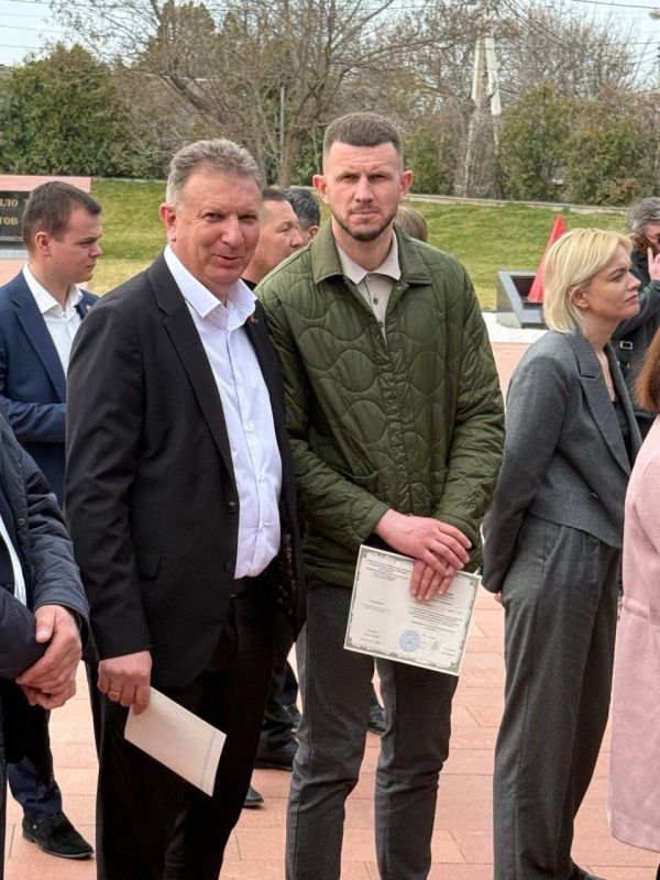 Ольга Шевцова: Мой заместитель Павел Чаговец принял участие в итоговой аттестации по дополнительной профессиональной программе повышения квалификации «Информационное противодействие идеологии неонацизма» для государственных... Ольга Шевцова: Мой заместитель Павел Чаговец принял участие в итоговой аттестации по дополнительной профессиональной программе повышения квалификации «Информационное противодействие идеологии неонацизма» для государственных...