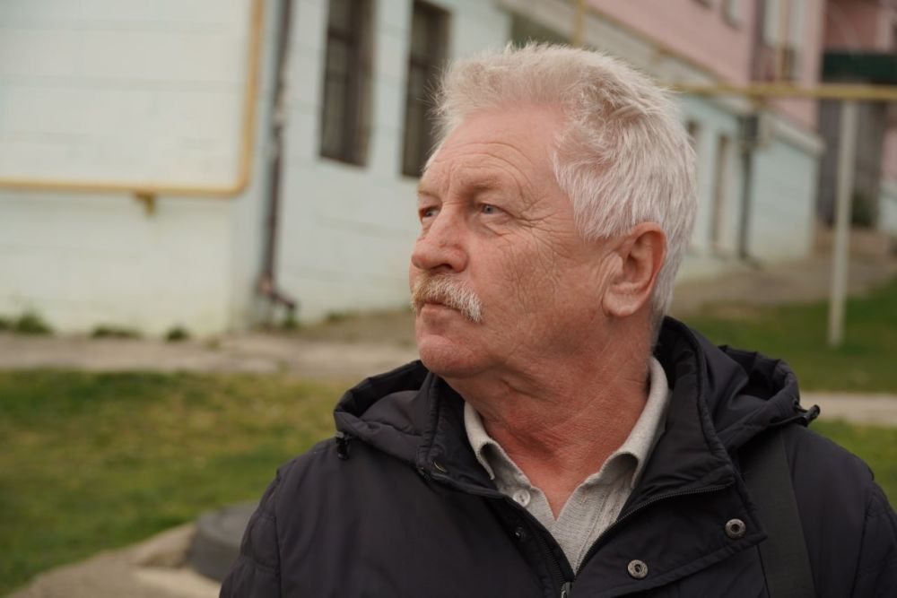 Глава администрации Керчи Олег КАТОРГИН провел встречу с жителями дома №20 по ул. Олега Кошевого. Ранее фонд капитального ремонта выполнил ремонт фасада МКД, в декабре 2024 года во дворе были заасфальтированы... Глава администрации Керчи Олег КАТОРГИН провел встречу с жителями дома №20 по ул. Олега Кошевого. Ранее фонд капитального ремонта выполнил ремонт фасада МКД, в декабре 2024 года во дворе были заасфальтированы...