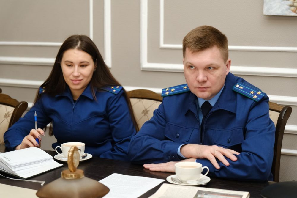 Янина Павленко: Вместе с прокурором Александром Германовичем Нелидовым провели прием граждан по вопросам защиты объектов культурного наследия Янина Павленко: Вместе с прокурором Александром Германовичем Нелидовым провели прием граждан по вопросам защиты объектов культурного наследия