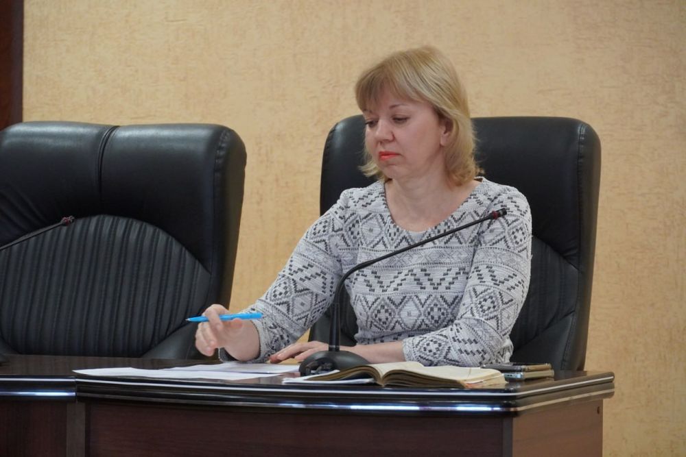 #городские_новости. Под руководством заместителя главы администрации Олега ШЕВЧЕНКО прошло очередное заседание территориальной трехсторонней комиссии по регулированию социально-трудовых отношений #городские_новости. Под руководством заместителя главы администрации Олега ШЕВЧЕНКО прошло очередное заседание территориальной трехсторонней комиссии по регулированию социально-трудовых отношений