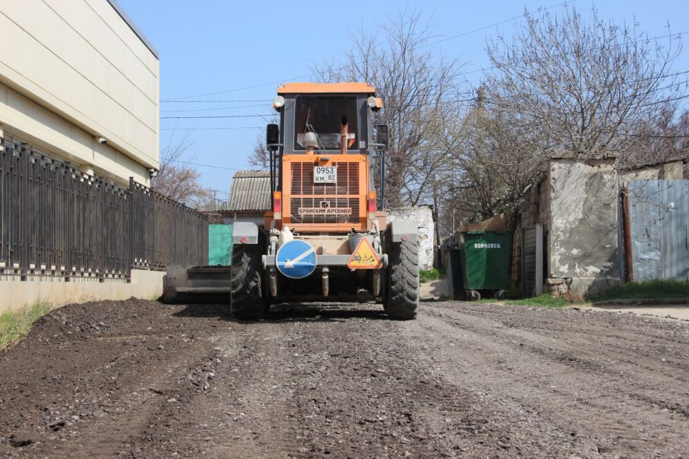 #жкх. Дорожные службы продолжают грейдирование улиц Керчи #жкх. Дорожные службы продолжают грейдирование улиц Керчи