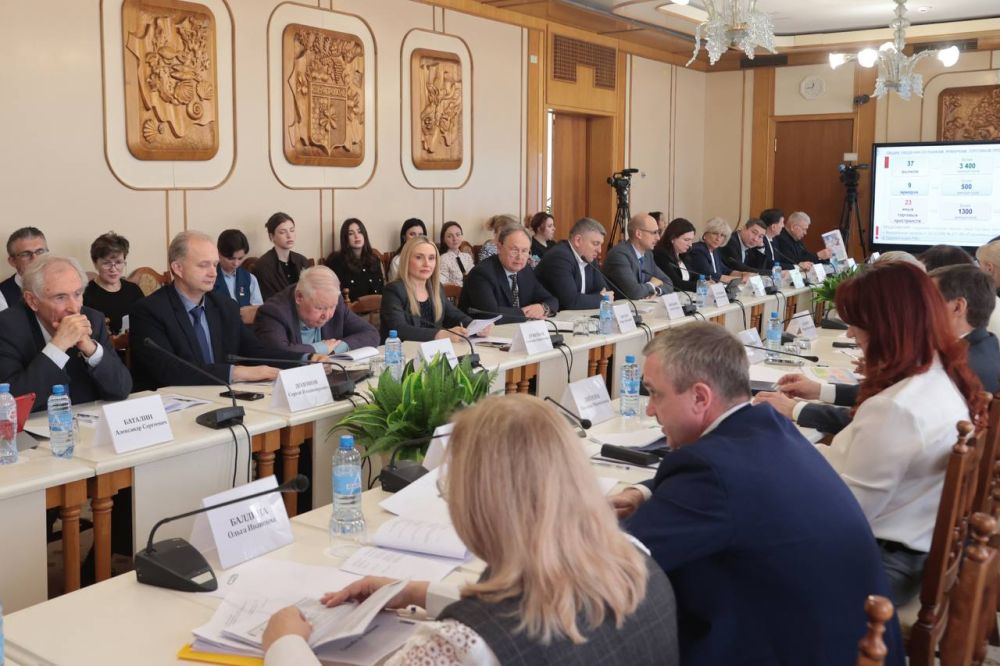 Результаты развития инвестиционной деятельности в Республике Крым за 2024 год обсудили на заседании Экономического совета под председательством Владимира Константинова Результаты развития инвестиционной деятельности в Республике Крым за 2024 год обсудили на заседании Экономического совета под председательством Владимира Константинова