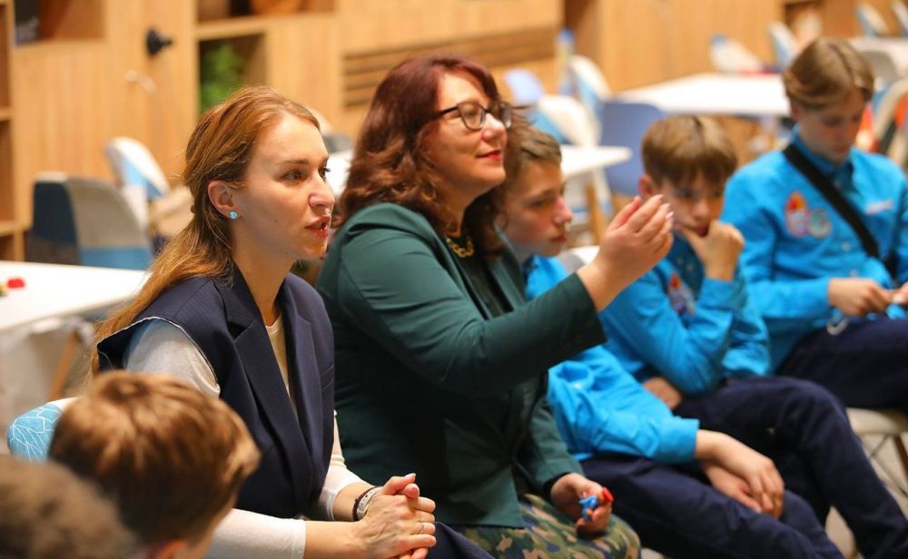 Более 400 ребят приняли участие в тематическом Дне «Артека» в «Новом Херсонесе» Более 400 ребят приняли участие в тематическом Дне «Артека» в «Новом Херсонесе»