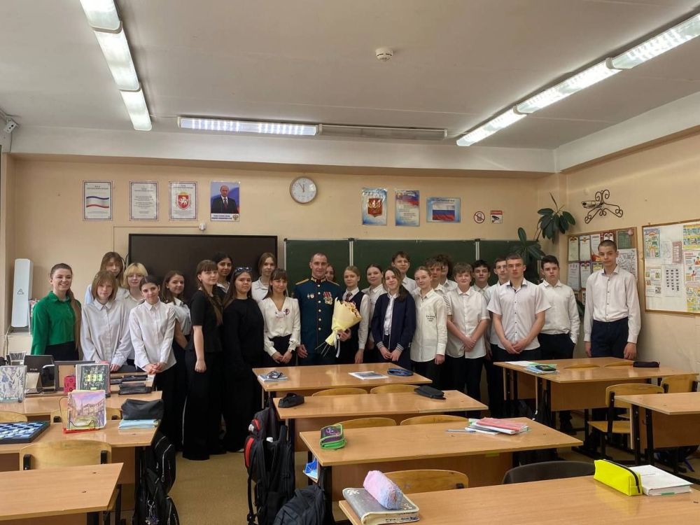 27 марта в МБОУ «Школа-лицей № 3 имени А. С. Макаренко» состоялась встреча с участником Специальной военной операции, начальником штаба батальона 126-й отдельной Гвардейской бригады береговой обороны Ильей Подорога 27 марта в МБОУ «Школа-лицей № 3 имени А. С. Макаренко» состоялась встреча с участником Специальной военной операции, начальником штаба батальона 126-й отдельной Гвардейской бригады береговой обороны Ильей Подорога