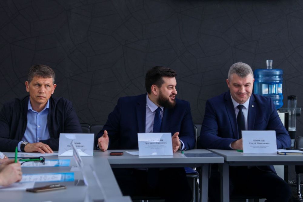 Провёл заседание комиссии по вопросам экономического развития, предпринимательства и местного самоуправления Общественной палаты Республики Крыма Провёл заседание комиссии по вопросам экономического развития, предпринимательства и местного самоуправления Общественной палаты Республики Крыма
