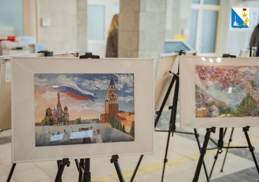 В Севастополе открылась выставка художественных работ воспитанников Детской школы искусств «Севастопольская весна Победы» В Севастополе открылась выставка художественных работ воспитанников Детской школы искусств «Севастопольская весна Победы»