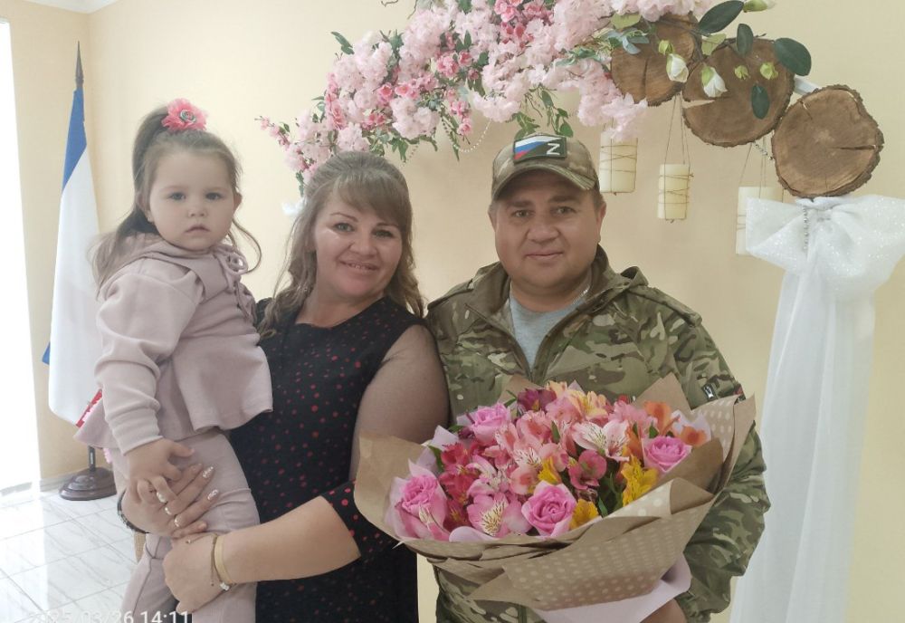 Эта подборка красивых фотографий самых счастливых, самых обворожительных, самых влюблённых, самых нежных и даже самых эффектных молодожёнов, которые буквально на днях соединили свои судьбы Эта подборка красивых фотографий самых счастливых, самых обворожительных, самых влюблённых, самых нежных и даже самых эффектных молодожёнов, которые буквально на днях соединили свои судьбы