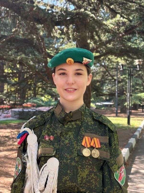 В рамках совместного проекта КЖД и Дорпрофжел «Дети рисуют Победу!», посвящённого 80-летию Великой Победы, предлагаем вашему вниманию работы Таисии Губарь (8 лет), Полины Глюк (13 лет), Голубенко Анны (16 лет) и Даниила... В рамках совместного проекта КЖД и Дорпрофжел «Дети рисуют Победу!», посвящённого 80-летию Великой Победы, предлагаем вашему вниманию работы Таисии Губарь (8 лет), Полины Глюк (13 лет), Голубенко Анны (16 лет) и Даниила...
