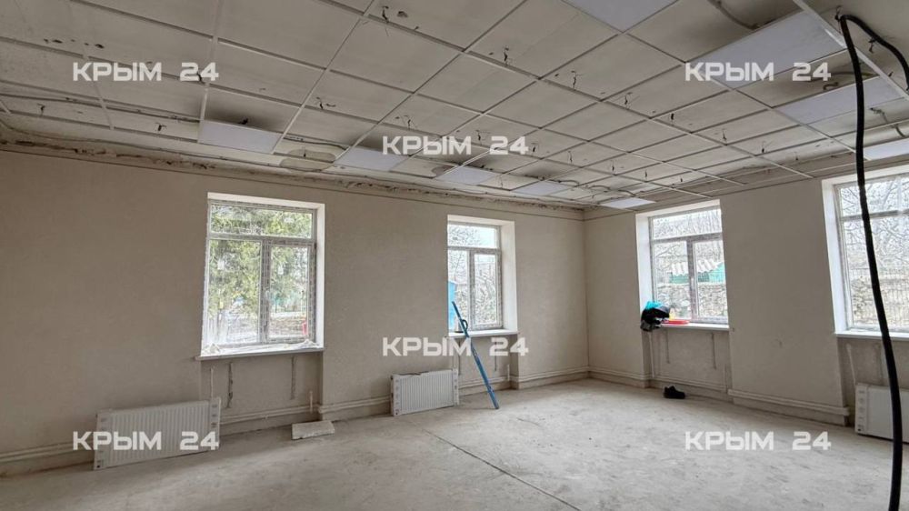 В Симферопольском районе капитально ремонтируют Красновский сельский клуб В Симферопольском районе капитально ремонтируют Красновский сельский клуб