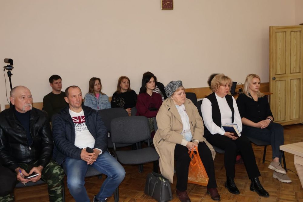 2 апреля 2025 года по поручению Главы Республики Крым Сергея Аксенова, под руководством заместителя Председателя Совета министров Республики Крым Светланы Масловой, состоялась встреча с председателями и жителями...