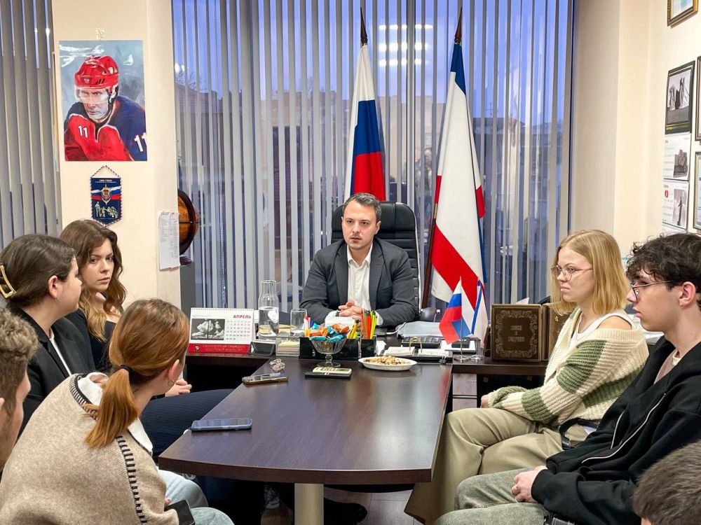Алексей Зинченко: Подвели промежуточные итоги работы Центров содействия Алексей Зинченко: Подвели промежуточные итоги работы Центров содействия