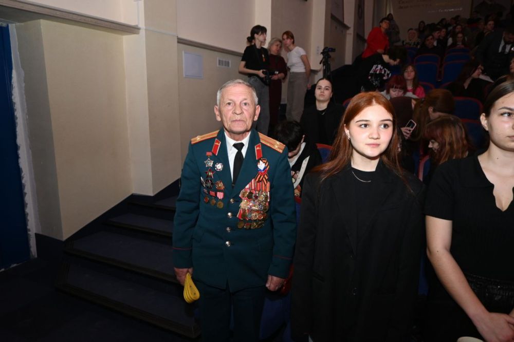 Первый заместитель председателя Госкомнаца Крыма Вера Паутова приняла участие в отборочном этапе творческого конкурса «Мы – наследники Победы!» Первый заместитель председателя Госкомнаца Крыма Вера Паутова приняла участие в отборочном этапе творческого конкурса «Мы – наследники Победы!»