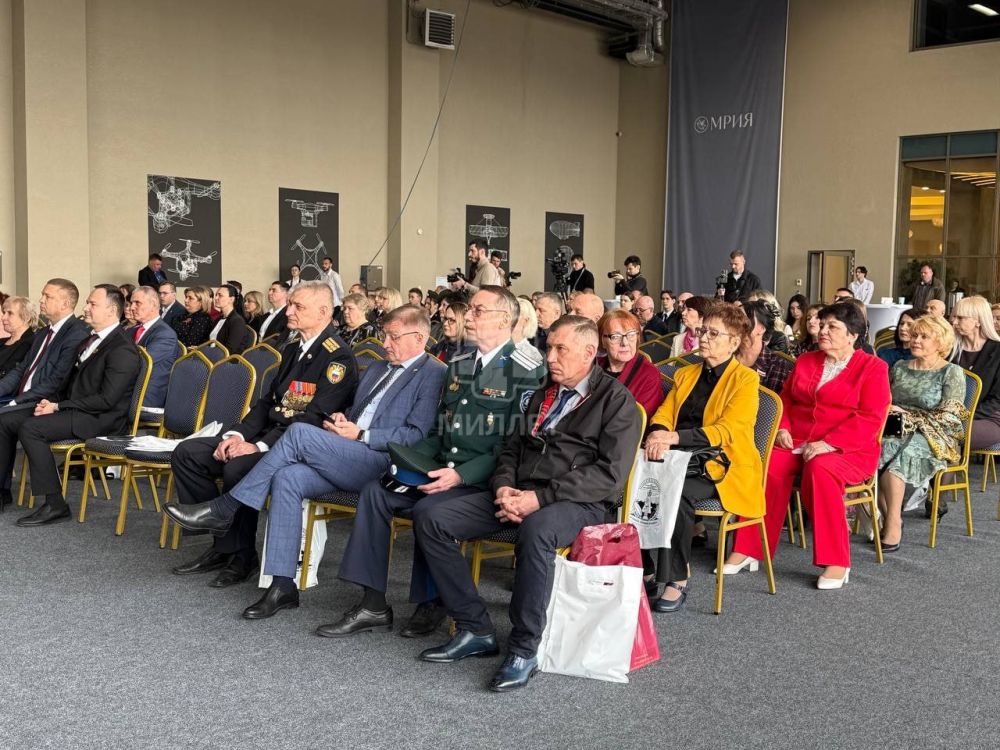 На ЮБК проходит Кадетский форум «Десятилетие возрождения кадетского образования в Республике Крым» На ЮБК проходит Кадетский форум «Десятилетие возрождения кадетского образования в Республике Крым»