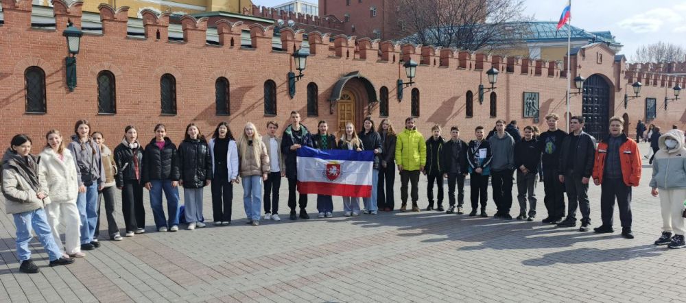 Победители Республиканского конкурса "Мы - гордость Крыма!" приняли участие во Всероссийском конкурсе обучающихся "Мой вклад в величие России" Победители Республиканского конкурса "Мы - гордость Крыма!" приняли участие во Всероссийском конкурсе обучающихся "Мой вклад в величие России"