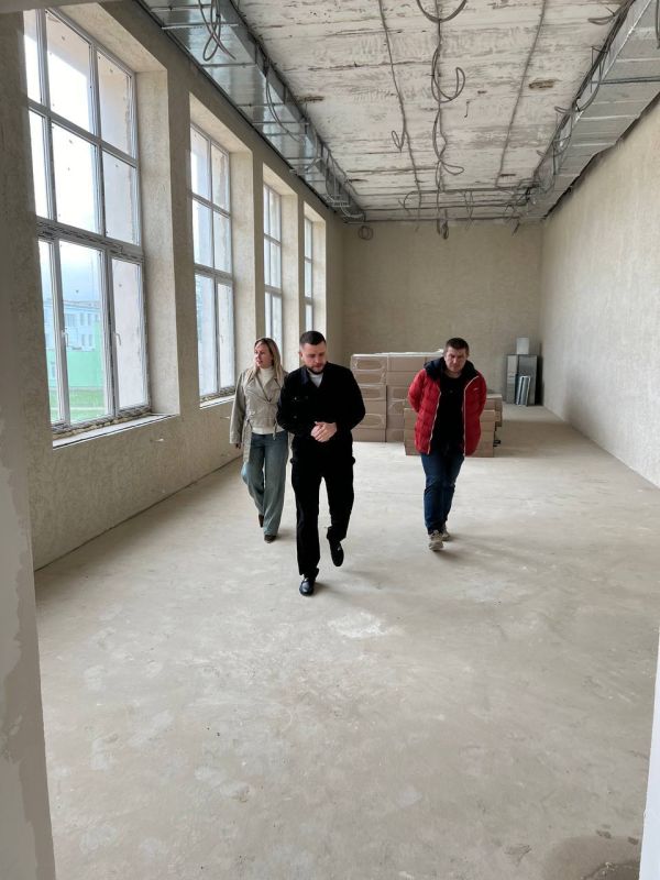 Кирилл Чебышев: Осуществил выезд в село Грушевка городского округа Судак, где вместе с председателем горсовета Дарьей Дейнеко посетили детский садик и дом культуры Кирилл Чебышев: Осуществил выезд в село Грушевка городского округа Судак, где вместе с председателем горсовета Дарьей Дейнеко посетили детский садик и дом культуры