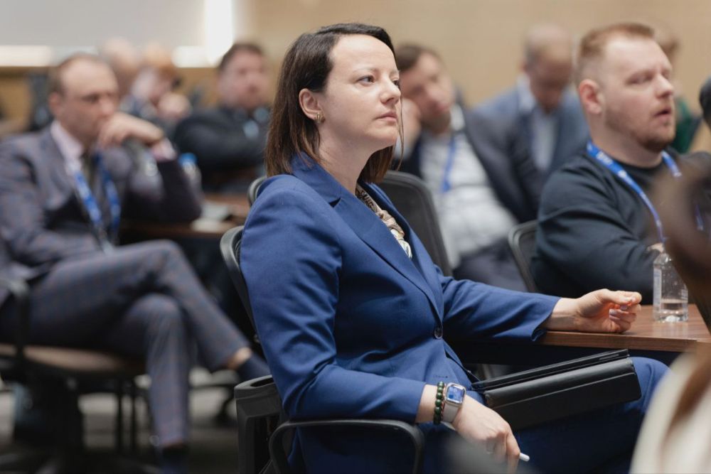 Мария Литовко: По поручению нашего Губернатора Михаила Владимировича Развожаева принимаю участие в образовательной программе Управленческое мастерство: региональные инвестиционные команды» Мария Литовко: По поручению нашего Губернатора Михаила Владимировича Развожаева принимаю участие в образовательной программе Управленческое мастерство: региональные инвестиционные команды»