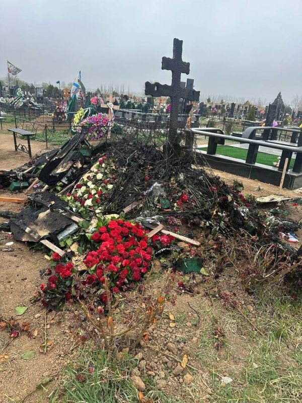 В Крыму задержано двуногое, которое несколько дней назад осквернило и подожгло могилы погибшего военкора Александра Федорчака и бойцов СВО В Крыму задержано двуногое, которое несколько дней назад осквернило и подожгло могилы погибшего военкора Александра Федорчака и бойцов СВО