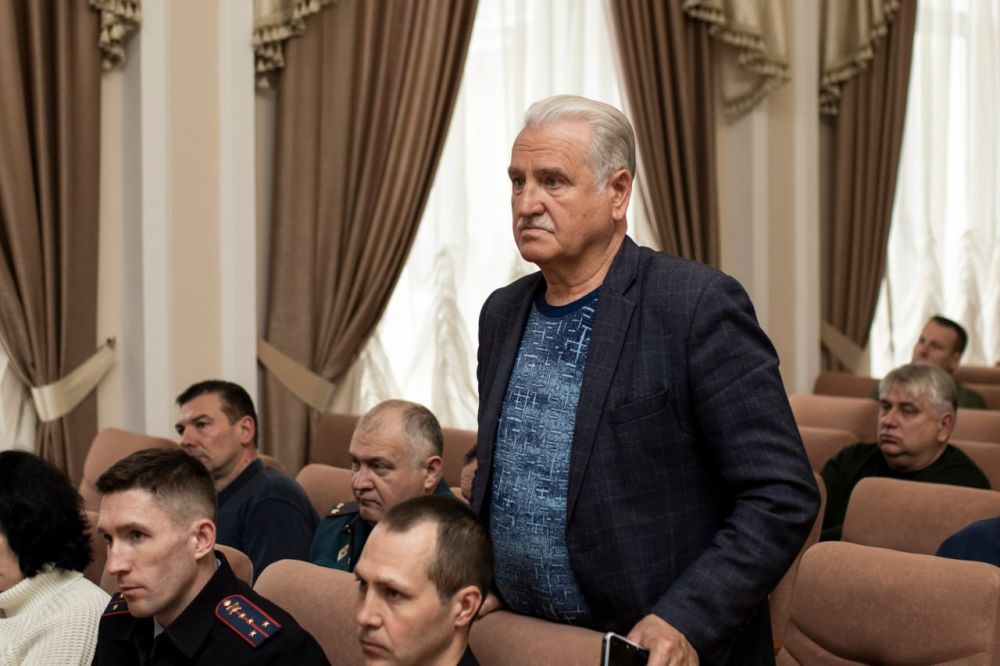 В Симферополе состоялось оперативно-хозяйственное совещание, в ходе которого руководители структурных подразделений отчитались о проделанной работе В Симферополе состоялось оперативно-хозяйственное совещание, в ходе которого руководители структурных подразделений отчитались о проделанной работе