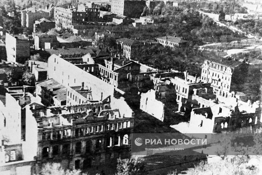 В спецпроекте «Фотоальбом Победы» мы каждый день публикуем небольшую подборку фото- и кинохроники военных лет В спецпроекте «Фотоальбом Победы» мы каждый день публикуем небольшую подборку фото- и кинохроники военных лет