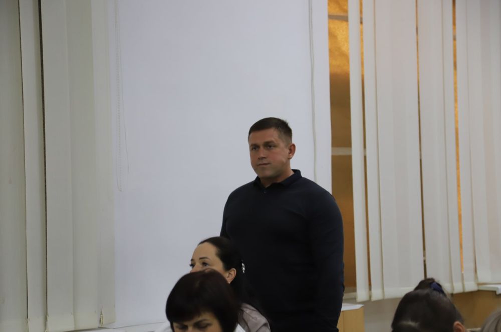 В ходе аппаратного совещания главы сельских поселений проинформировали о ходе работ по благоустройству территорий В ходе аппаратного совещания главы сельских поселений проинформировали о ходе работ по благоустройству территорий