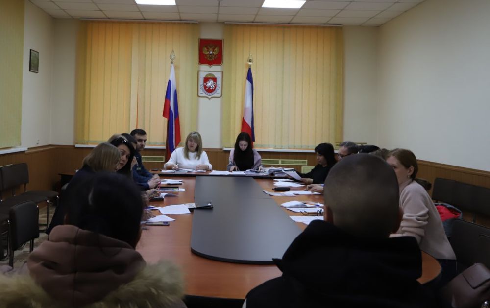 Под руководством заместителя главы администрации – начальника отдела культуры и межнациональных отношений Олеси Гуляевой состоялось заседание Комиссии по делам несовершеннолетних и защите их прав Под руководством заместителя главы администрации – начальника отдела культуры и межнациональных отношений Олеси Гуляевой состоялось заседание Комиссии по делам несовершеннолетних и защите их прав